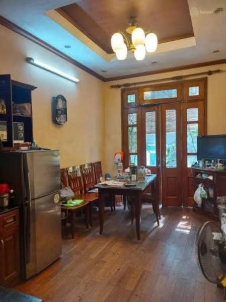 Cho thuê nhà Phố Kim Mã thượng, 5 tầng x 25m2, MT4m, 3 ngủ, 15 Triệu - Ảnh chính